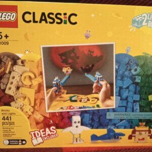 Lego classic bricks and lights 11009